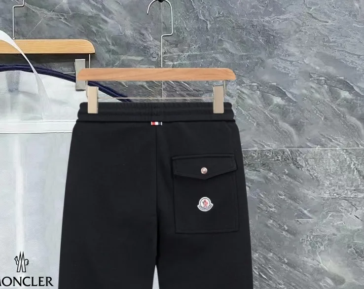 Moncler New Arrival ， ， 。 SSNew Arrival ， ， ， Quality。 ， ， 。100% ， ， ， ， ~ :Black Size:M L XL 2XL 3XL